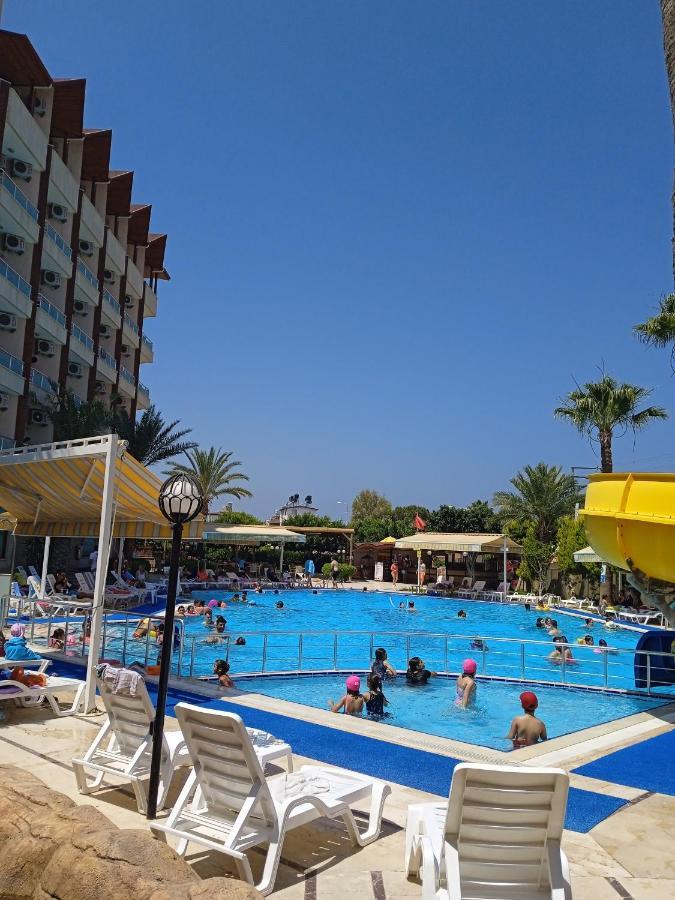 Gumus Hotel Arsuz Exterior photo