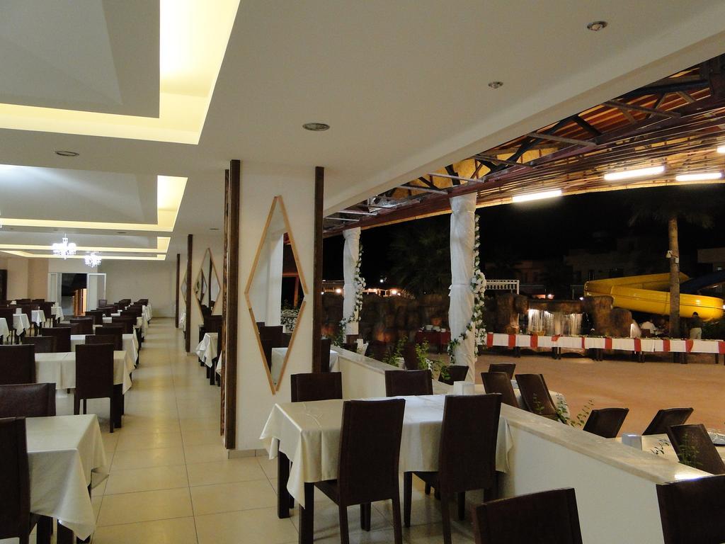 Gumus Hotel Arsuz Exterior photo