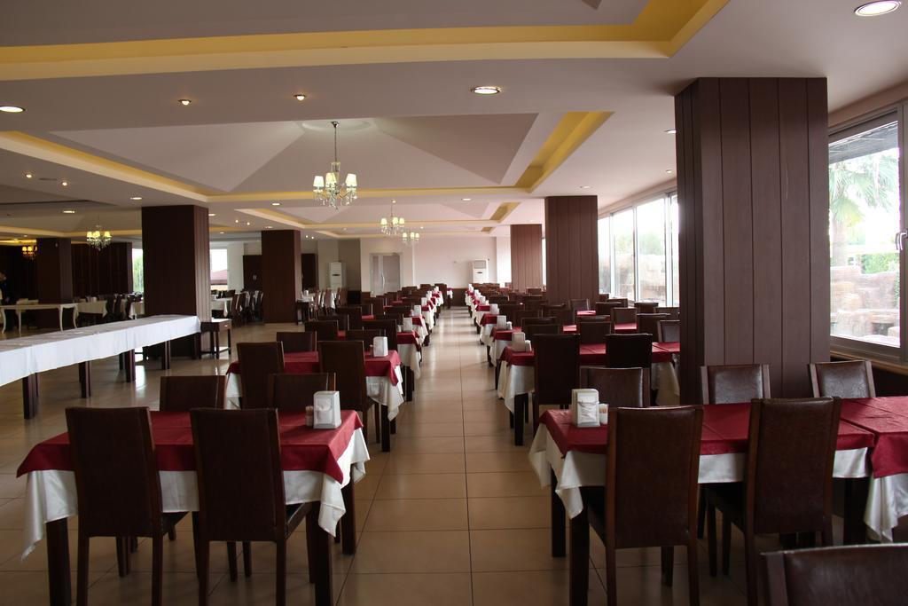 Gumus Hotel Arsuz Exterior photo