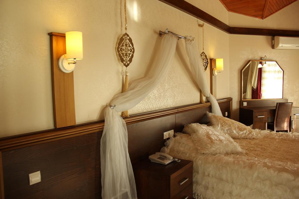 Gumus Hotel Arsuz Exterior photo